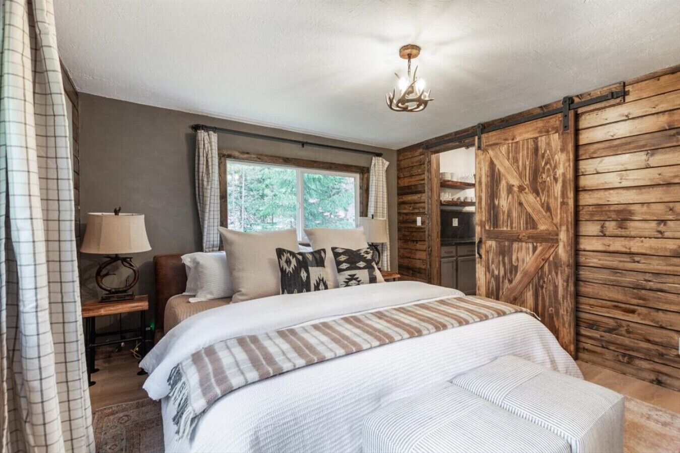 4 habitaciones, cuna de viaje, wifi gratis y ropa de cama 