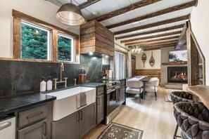 Fridge, microwave, oven, stovetop - Raven's Rest at Macks Inn | Hot Tub | 20 MI to YNP (Island Park)