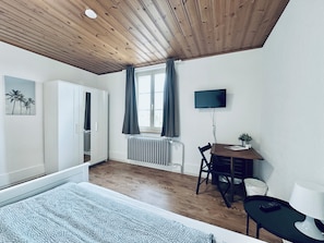 Einzelzimmer mit Allgemeinbad