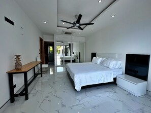 4 bedrooms, iron/ironing board, WiFi, bed sheets