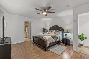 5 soverom, strykejern/-brett, wi-fi (inkludert) og sengetøy