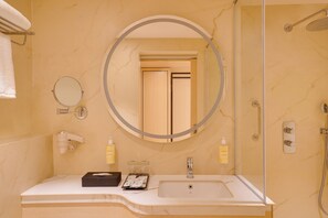 Gratis toiletartikler, Sæbe, Shampoo, Toiletpapir