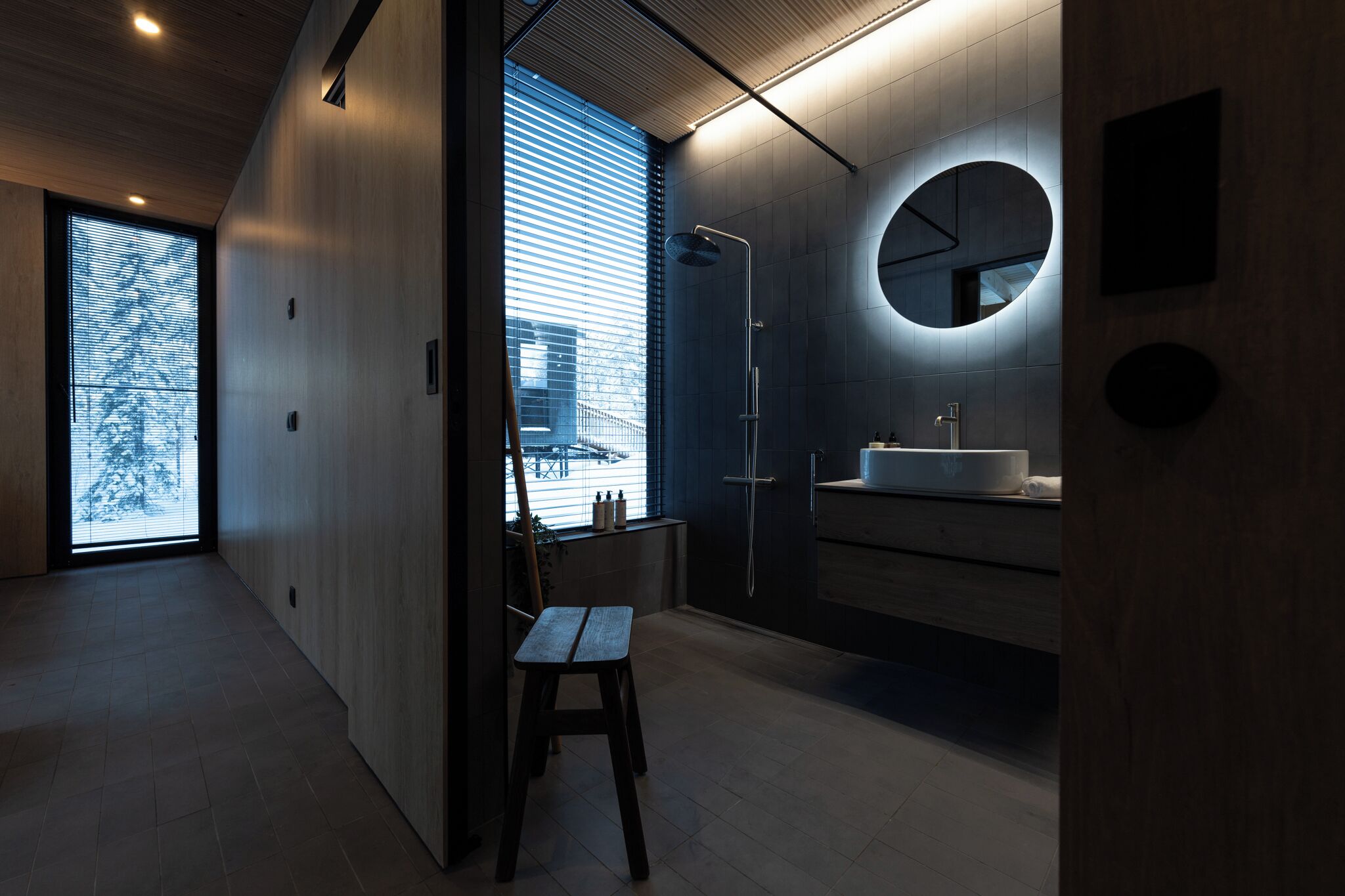 Standard Villa, Mobility accessible | Bathroom | Shower, hair dryer, slippers, towels