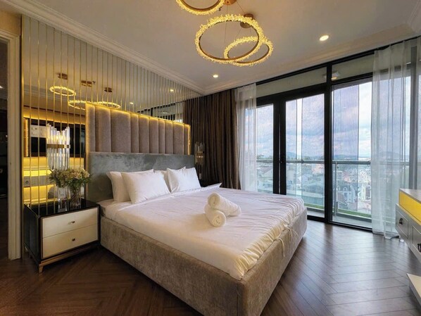 Luxury Apartment, 3 Bedrooms, City View | Desk, laptop workspace, blackout curtains, soundproofing - 9Trip Stay in Dalat Center Residence (Da Lat)