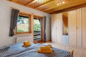 2 bedrooms, WiFi, bed sheets