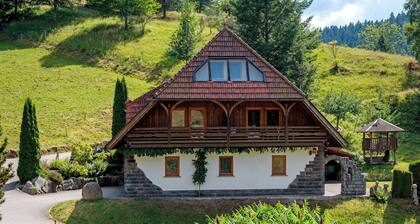 Ferienwohnung '2' mit Bergblick, gemeinsamer Terrasse und WLAN