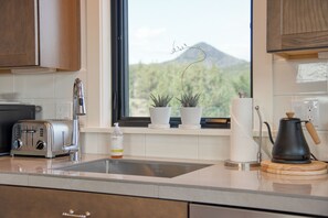 Fridge, microwave, dishwasher, coffee/tea maker - Brasada Ranch Retreat • Hot Tub + Views + Resort Access | Hat Rock Loop (Powell Butte)