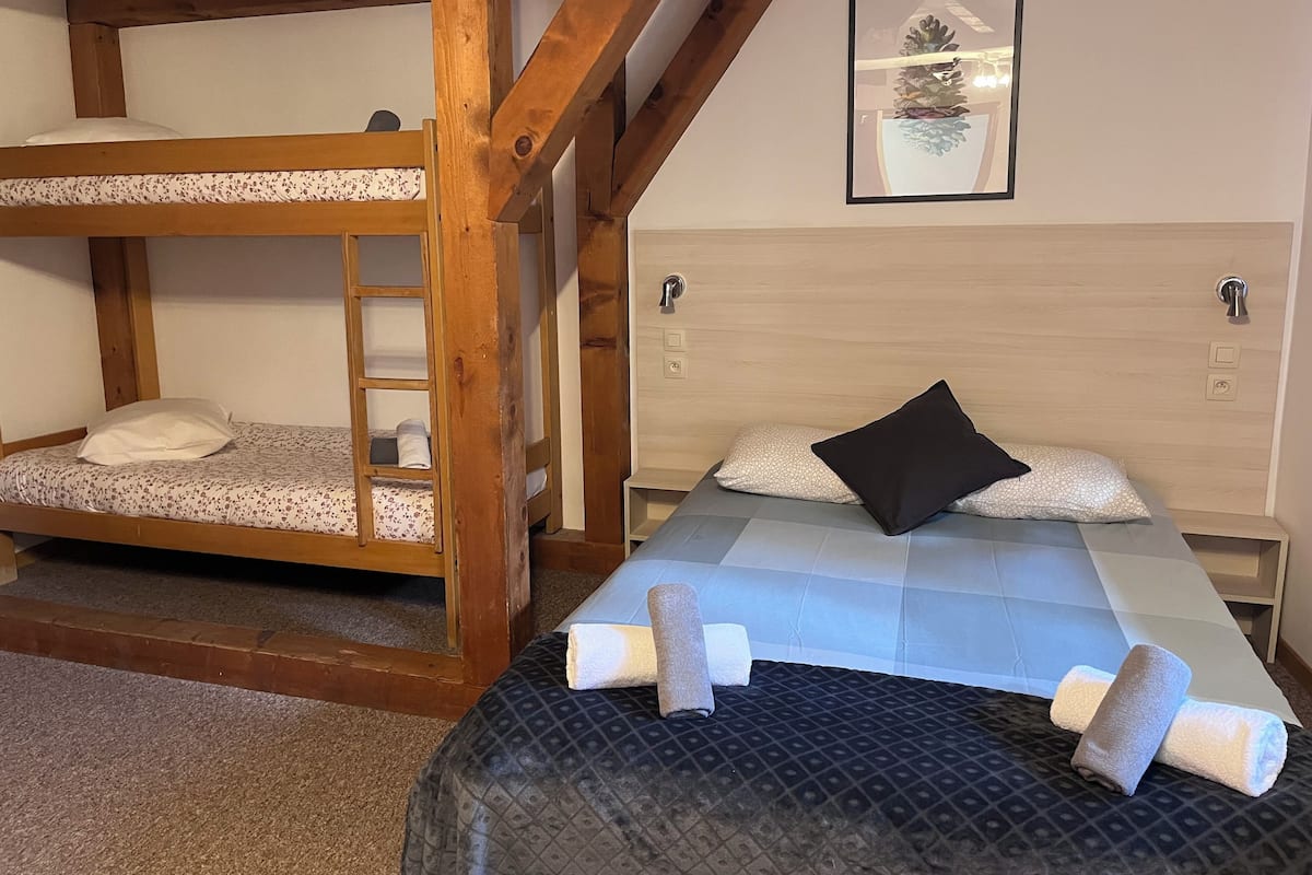 Comfort kamer, uitzicht op vallei | Een kluis op de kamer, een bureau, gratis wifi