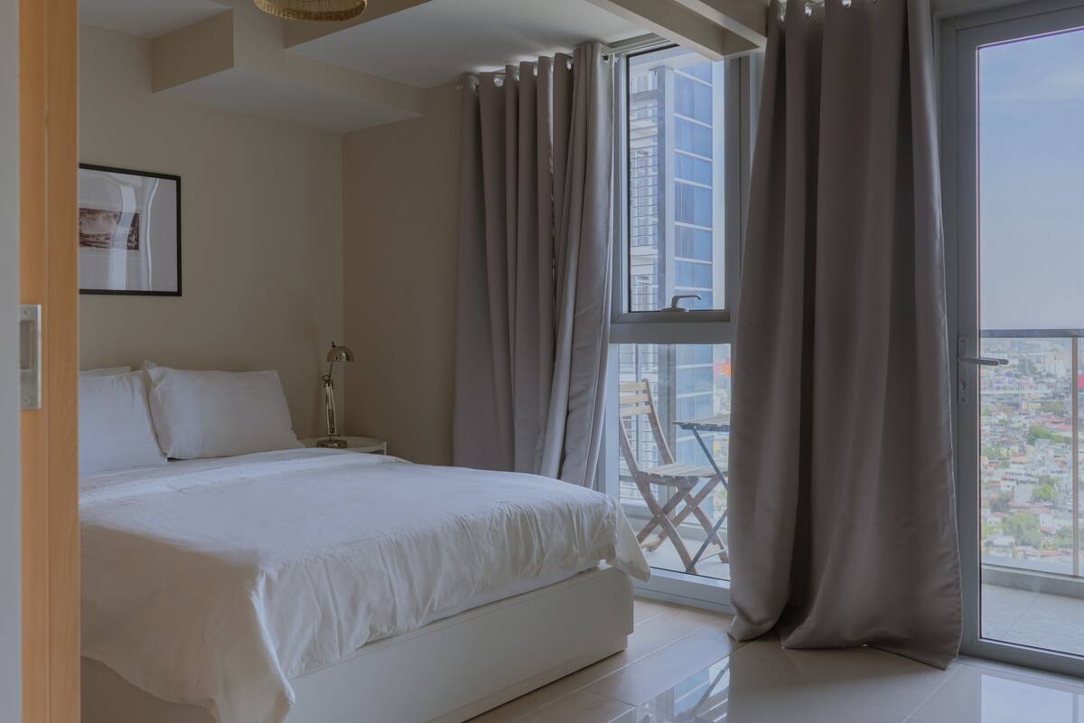 Appartement Supérieur, balcon, vue ville | Fer et planche à repasser, Wi-Fi gratuit