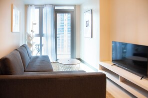 Leilighet – superior, balkong, byutsikt | Oppholdsområde