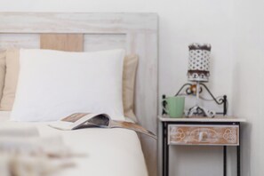 WiFi, bed sheets