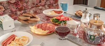 Camping Yard Hostel Karakol