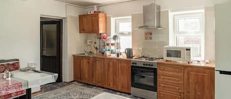 Full-sized fridge, microwave
