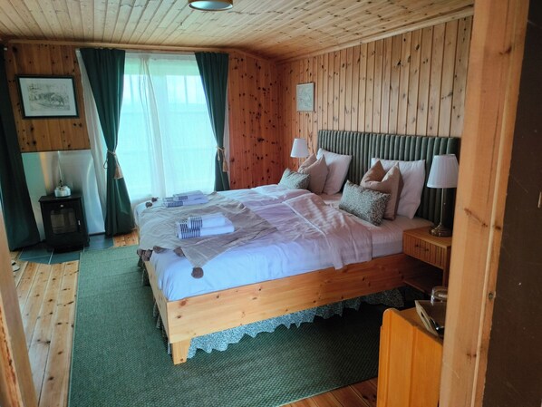 3 Schlafzimmer, Bügeleisen/Bügelbrett, WLAN, Bettwäsche