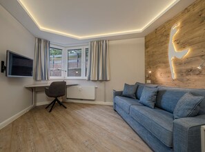 Fernseher, Stereoanlage