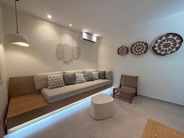 Living area - Family Apartment, Ammos Skiathos (Skiathos)