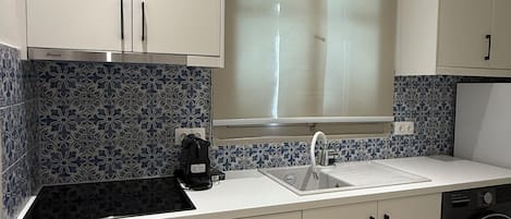 Oven, stovetop