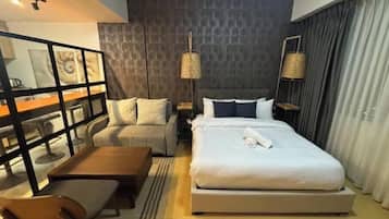 1 bedroom, iron/ironing board, bed sheets