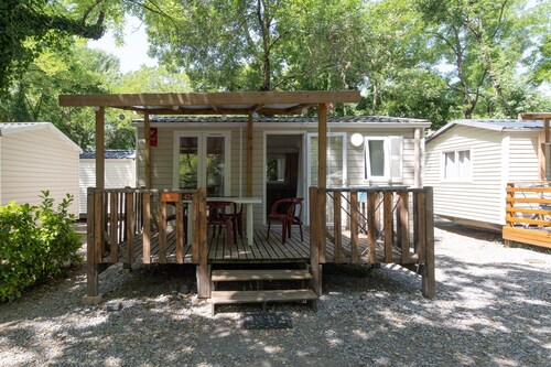 Mobile Home 'Mobil-home Confort B - 1-4 Pers' with Shared Pool