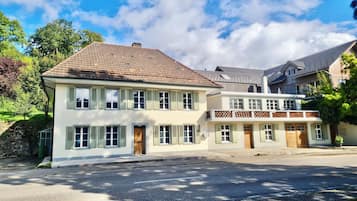 Esterni