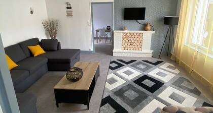 Seasonal house rental