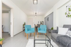 Apartment, City View | Living room