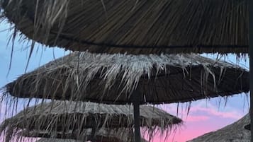 Utsikt mot strand/hav