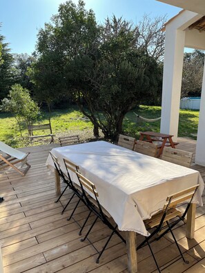 Outdoor dining