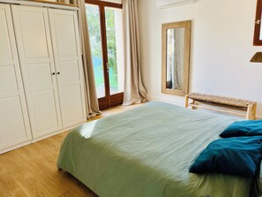 5 soverom, strykejern/-brett, reiseseng for barn og wi-fi (inkludert)