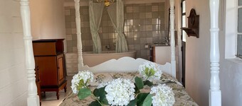 Honeymoon Stay at The James Family Farm