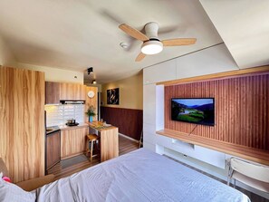 1 bedroom, iron/ironing board, internet, bed sheets