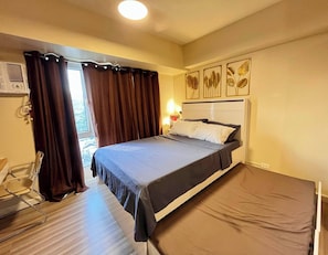 1 bedroom, iron/ironing board, Internet, bed sheets