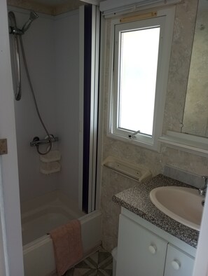 Douche, papier toilette