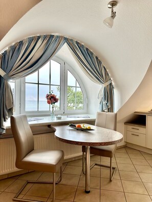 Imagen sin descripción, 3 de 15, botón