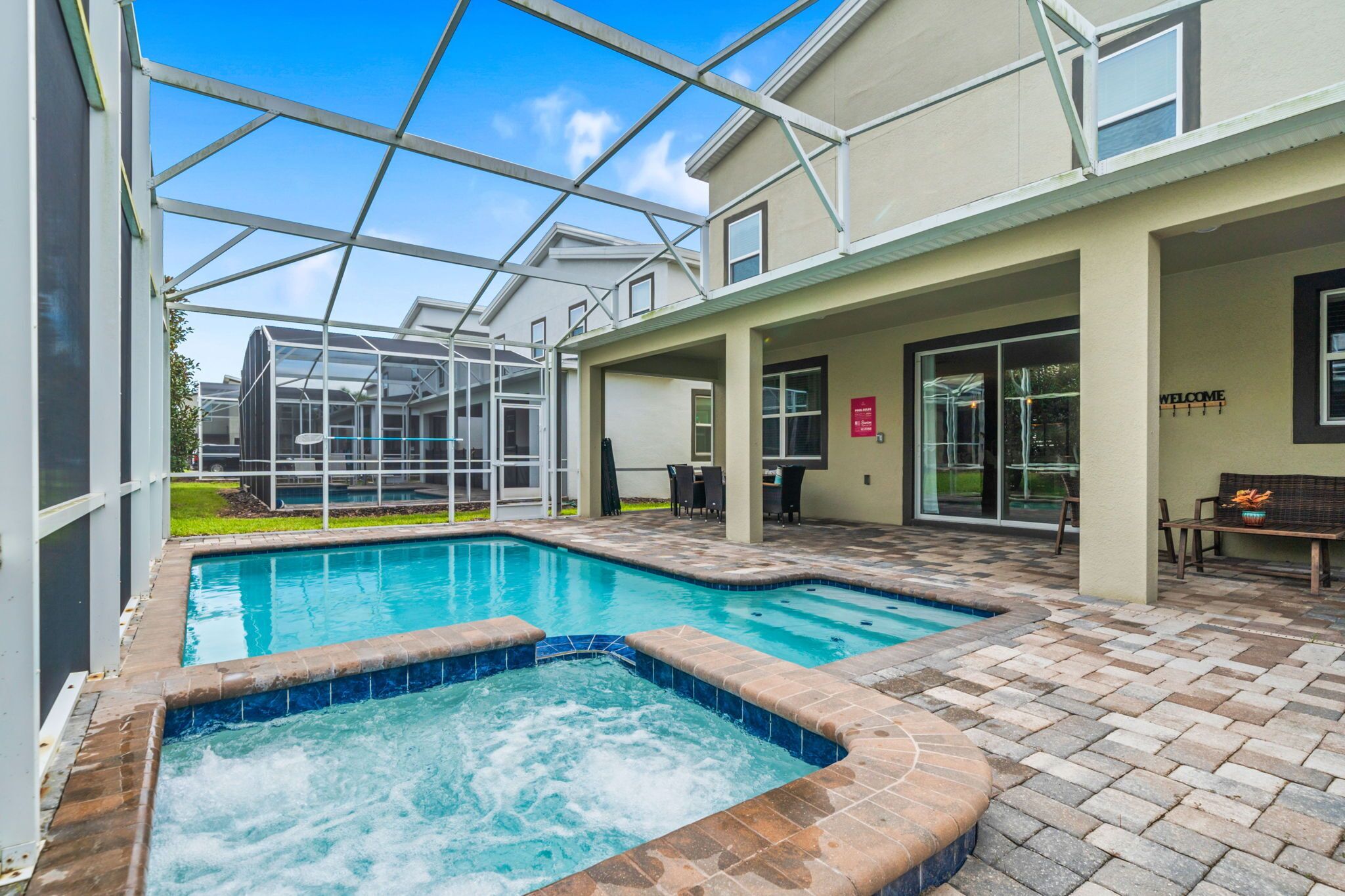 Fachada de la propiedad