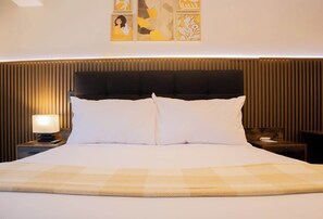 1 bedroom, desk, iron/ironing board, WiFi