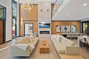 Télévision, cheminée