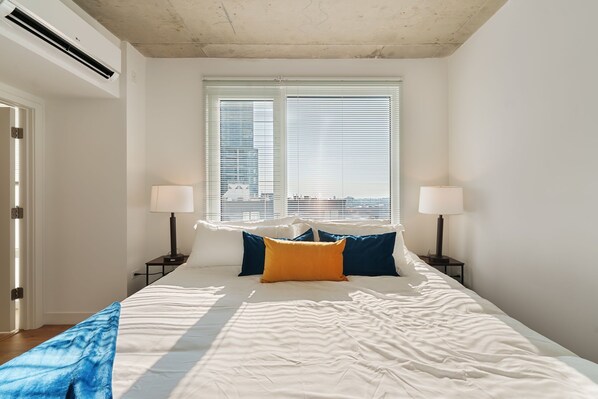 4 habitaciones, tabla de planchar con plancha y cuna de viaje