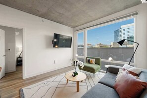 Smart TV, offices
