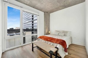 3 bedrooms, iron/ironing board, travel crib, WiFi