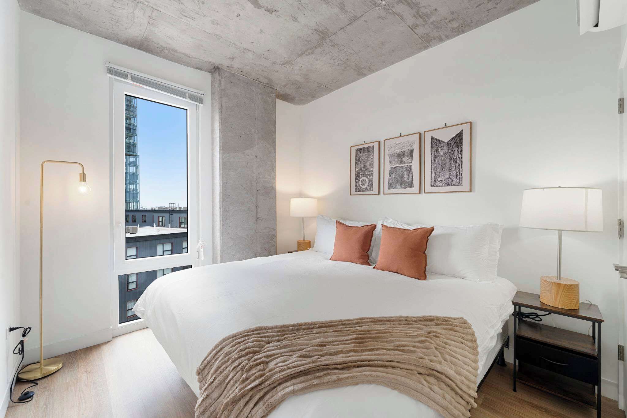 4 chambres, fer et planche à repasser, lit parapluie, Wi-Fi gratuit