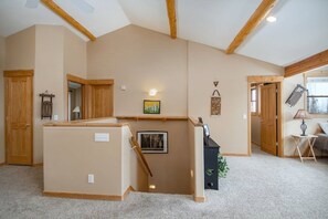 Interior - Mountain Meadow Lodge • Dog-Friendly • Hot Tub (Frisco)