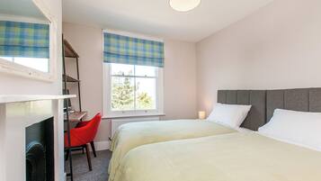 3 bedrooms, travel crib, free WiFi