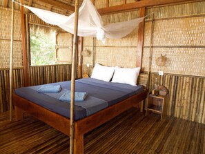 Bungalow panorámico | Decoración personalizada, muebles diferentes y escritorio 
