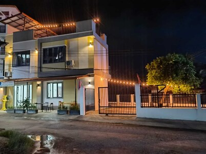 Chanthasouk Private Villa 3 floors in Town Mountain view 3 bedrooms 4 bathroom