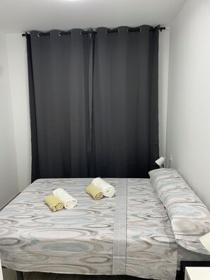 Γραφείο, χώρος εργασίας για λάπτοπ, δωρεάν Wi-Fi 