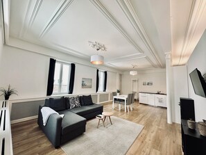 Business Apartment LOFT | Aire de séjour | Téléviseur connecté, planchers chauffants