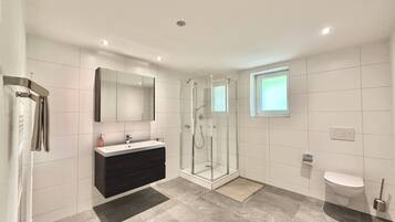 Business Apartment Bergsicht | ์์ค | ํ์