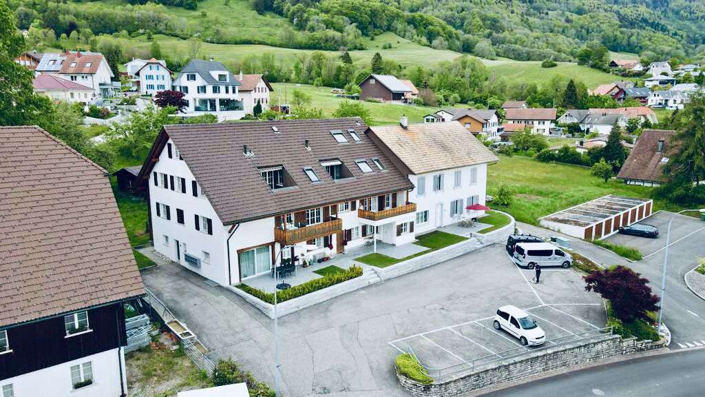 المنشأة من الخارج