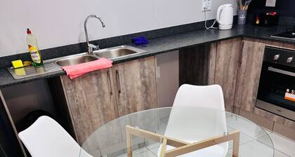 Lovely 1-bedroom apartment in Matsulu